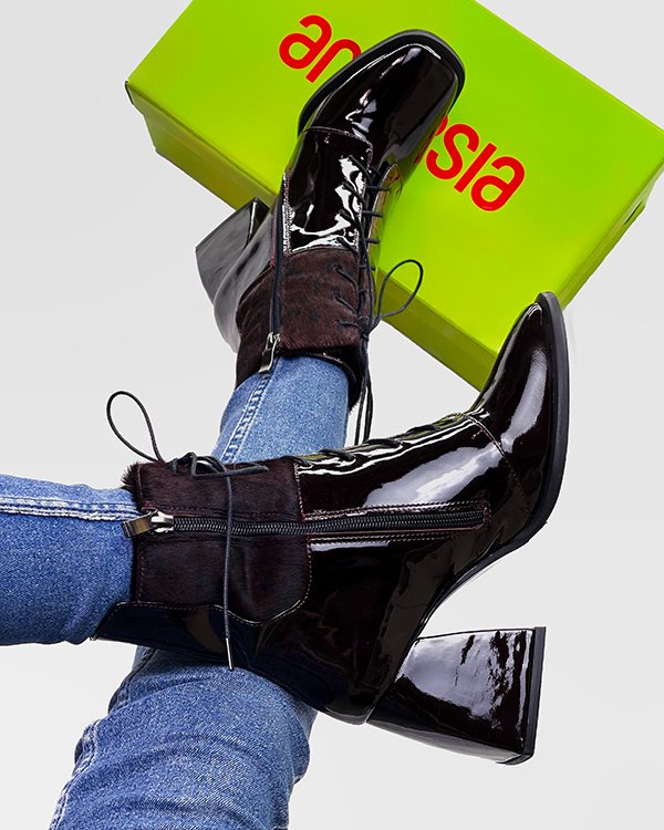 Фото: Спокусливі черевики на підборах з хутром поні. Купити зі знижкою 44%.